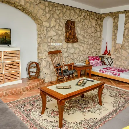 Apartman Tomas *